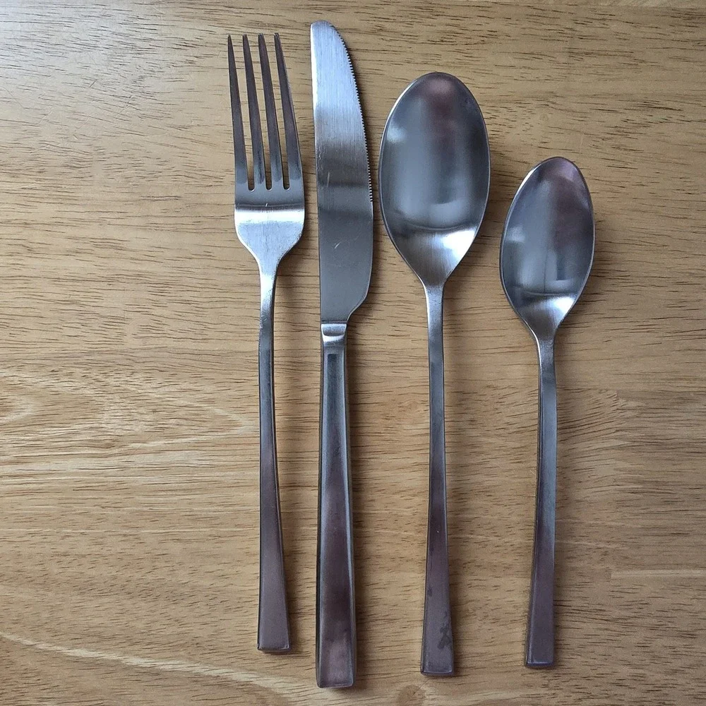 Cambridge Stainless Flatware 4 Pc Place Setting Satin Tapered Handle